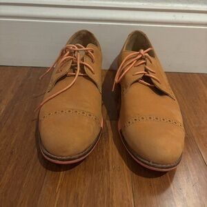 Cole Haan Aerosol Oxford, salmon contrast laces and sole